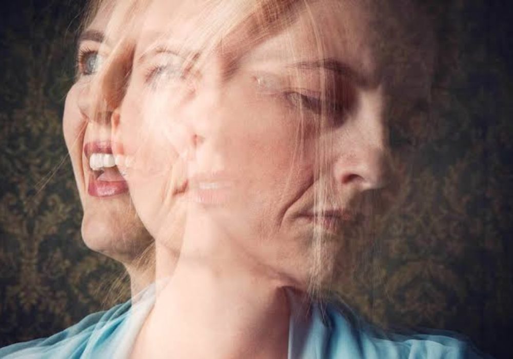 علائم اختلال دوقطبی چیست؟ نشانه ها، انواع و درمان