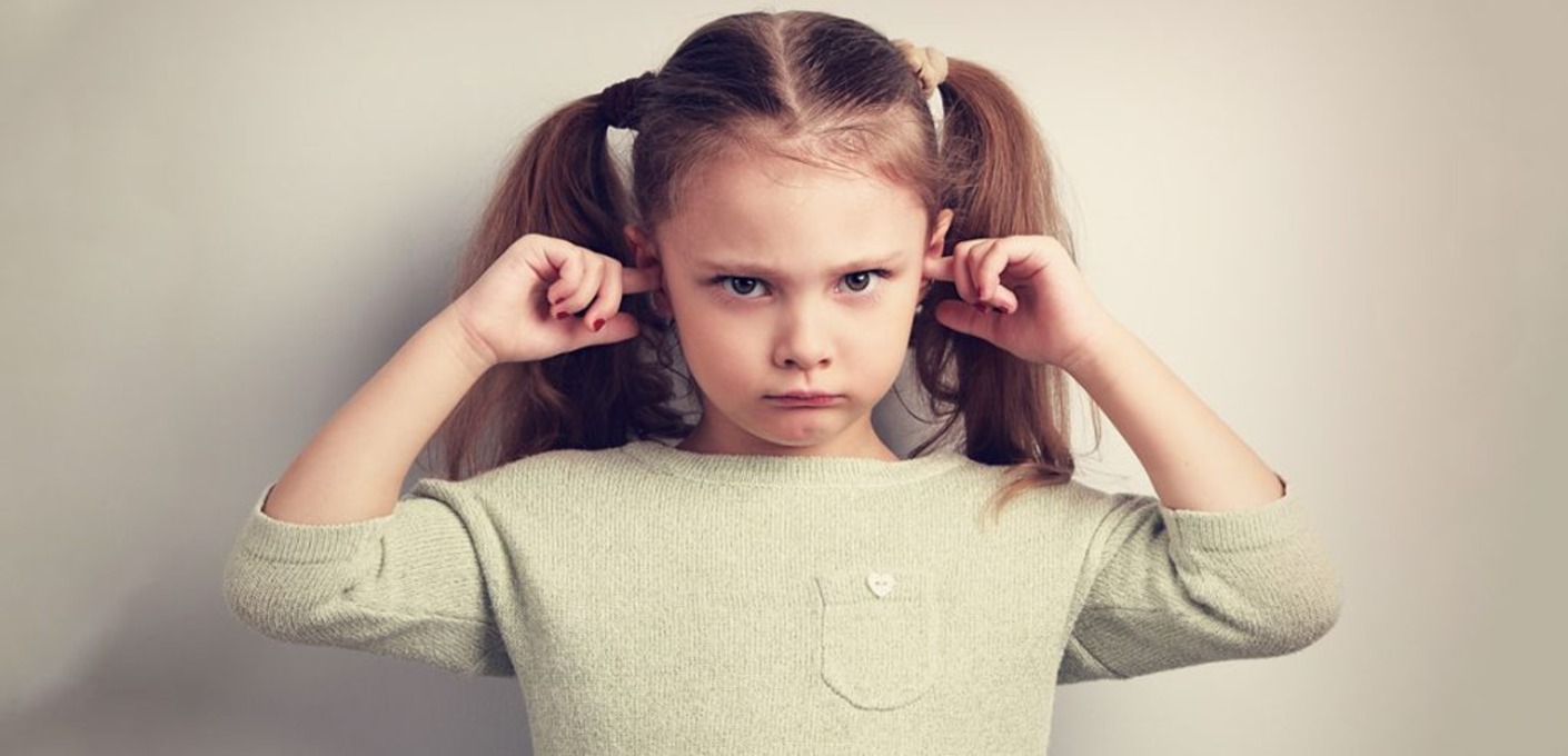 با کودک لجباز چه کنیم؟ راهکارهای اصولی برای والدین