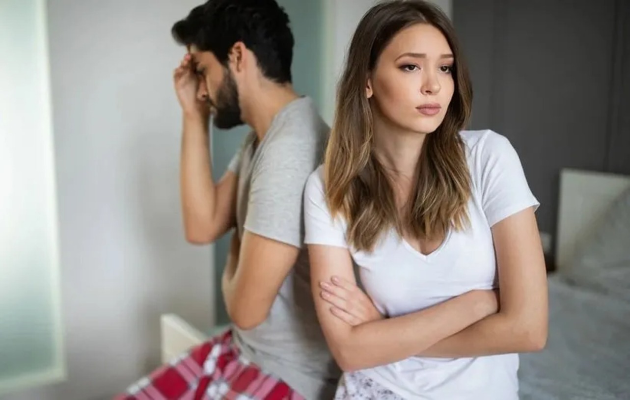 خیانت عاطفی چیست و چه نشانه هایی دارد؟